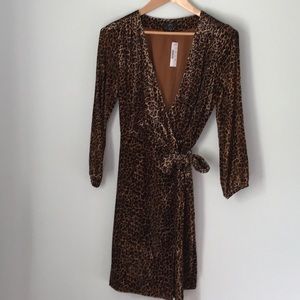NWT JCrew size 2 animal print velvet wrap dress